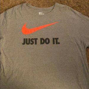 Nike T-shirt